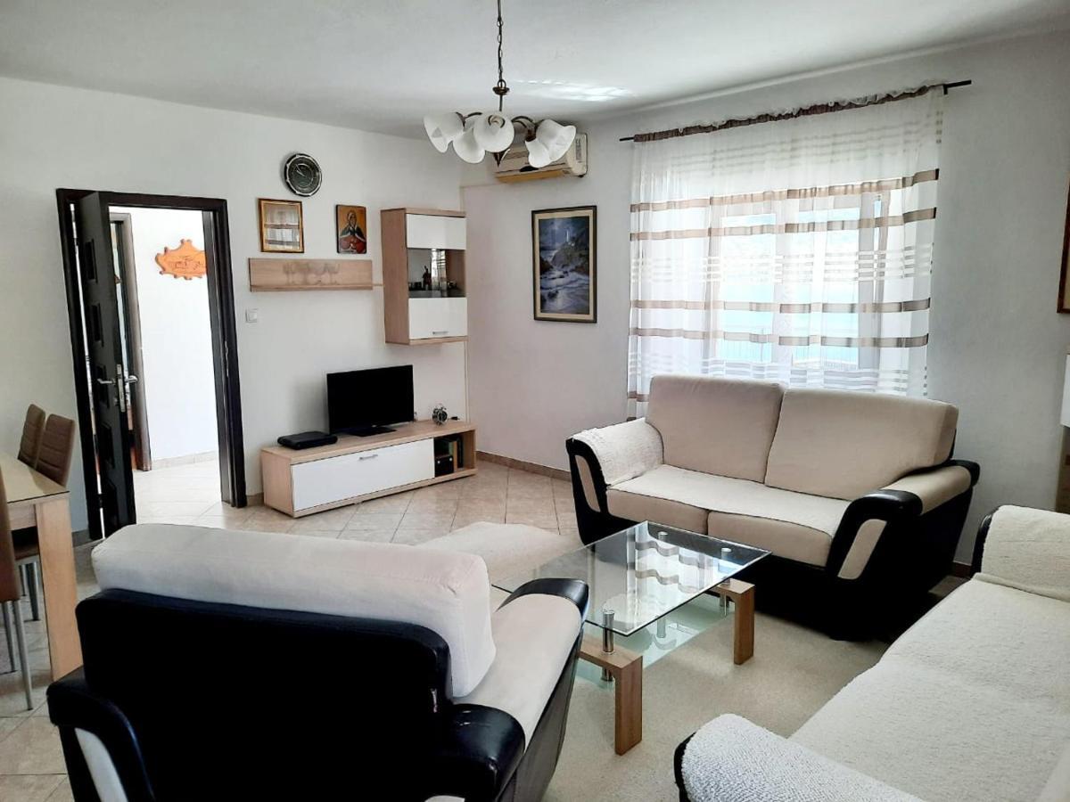 Apartman A&V コトル エクステリア 写真